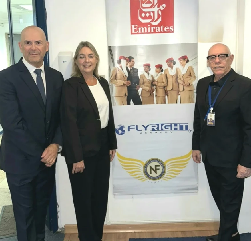 Diretoria da New Flight com representante da Emirates e da FlyRight Academy